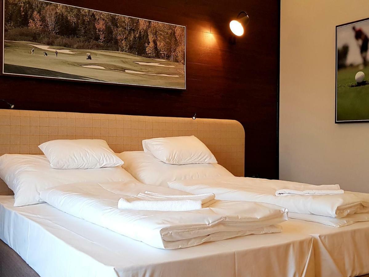Alcsutdoboz Pannonia Golf & Country Club Bed & Breakfast エクステリア 写真